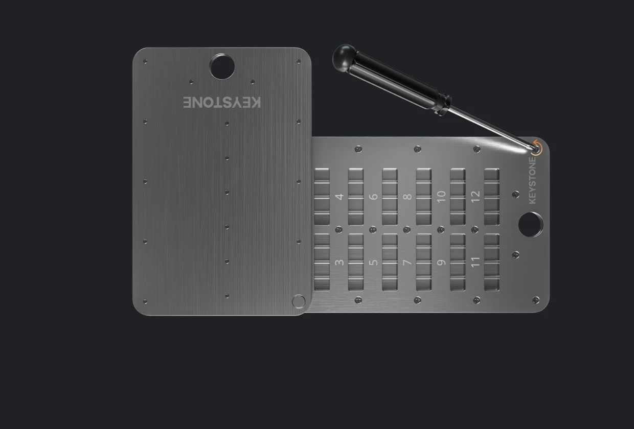 Slide open the tablet Unscrew 17 corners, leaving the axle